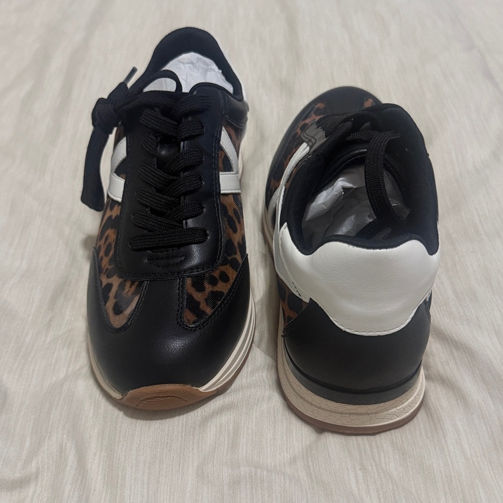 DV by Dolce Vita Leopard and Black Sneakers - Picture 8 of 8